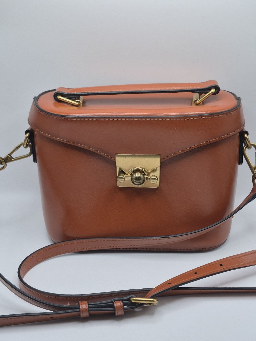 Classic Box Crossbody Bag in Camel Color Brown Mark Cross? But No Label